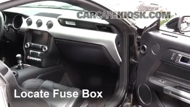 2017 Ford Mustang GT 5.0L V8 Fusible (intérieur) Remplacement